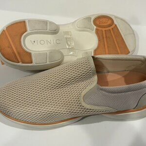 Vionic Womens Flats